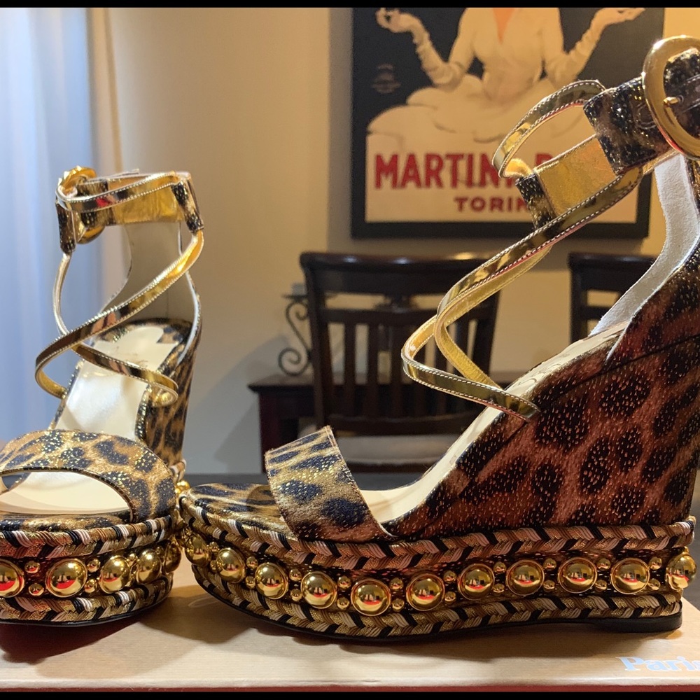 ❌SOLD❌CHRISTIAN LOUBOUTIN ‘CHOCAZEPPA
